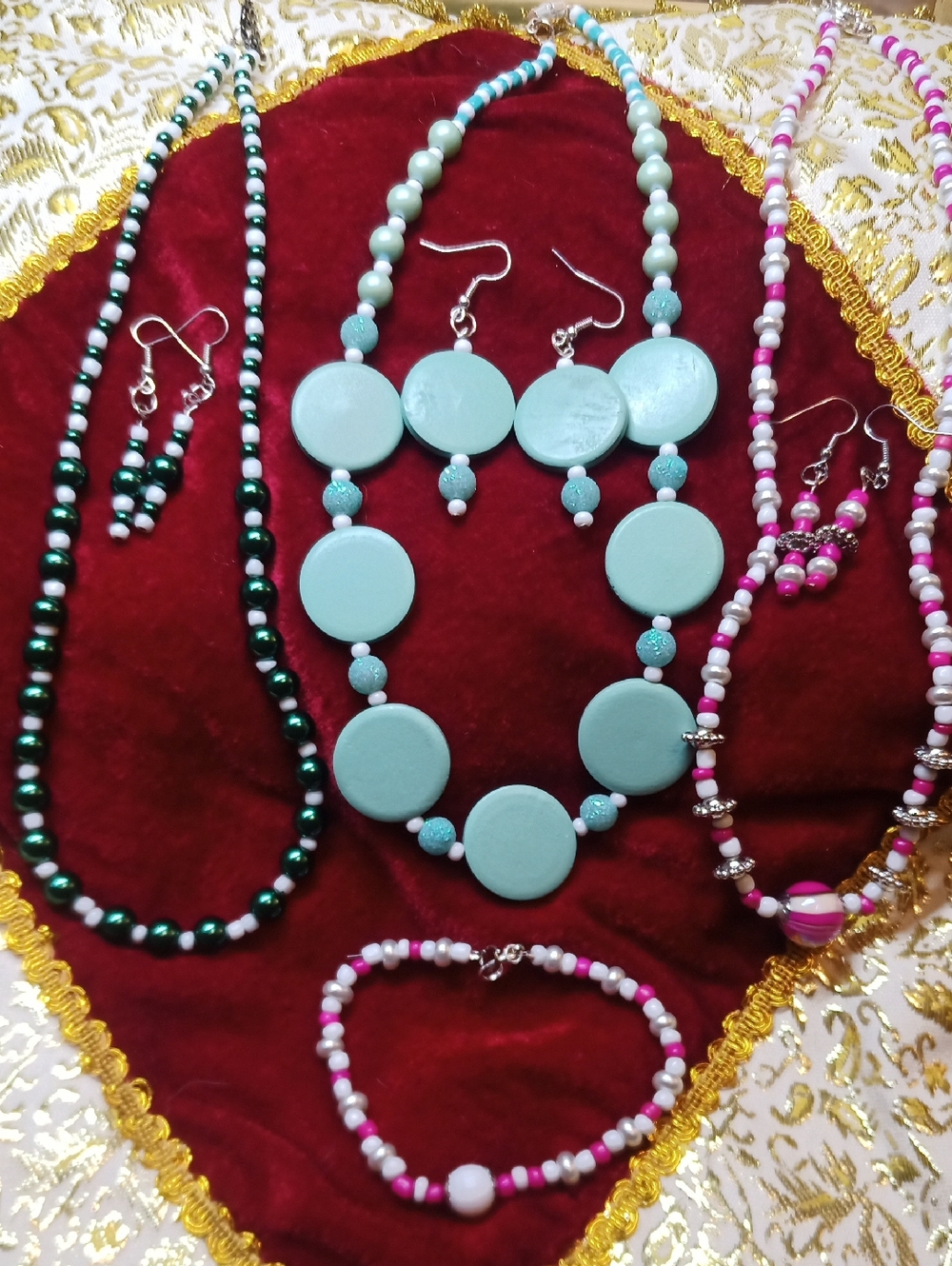 Bundle Of 7 Pieces Pink GreenTurquoise Disc Bead Necklace Bracelet & Earring